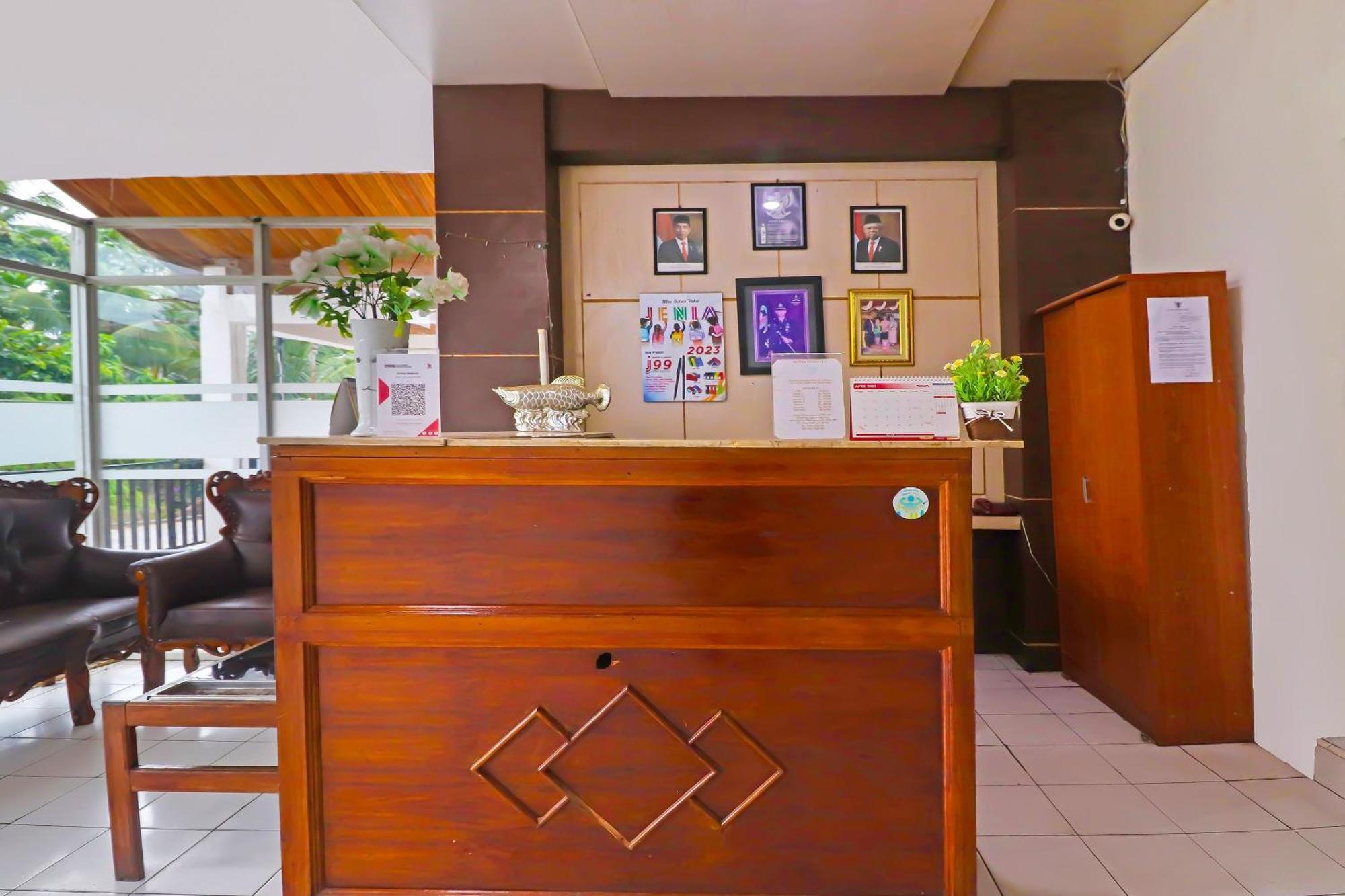 Bangko Oyo 92484 Wisma Permata Syariah מראה חיצוני תמונה
