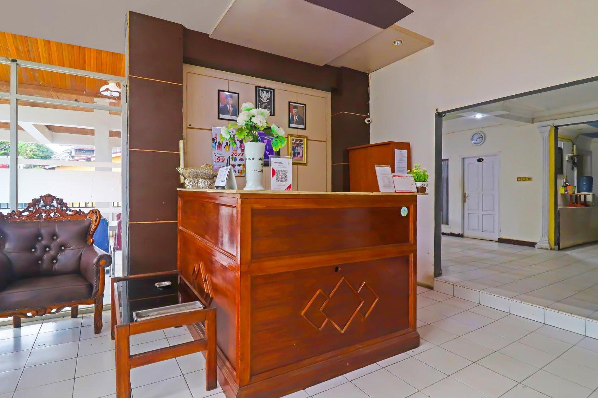 Bangko Oyo 92484 Wisma Permata Syariah מראה חיצוני תמונה
