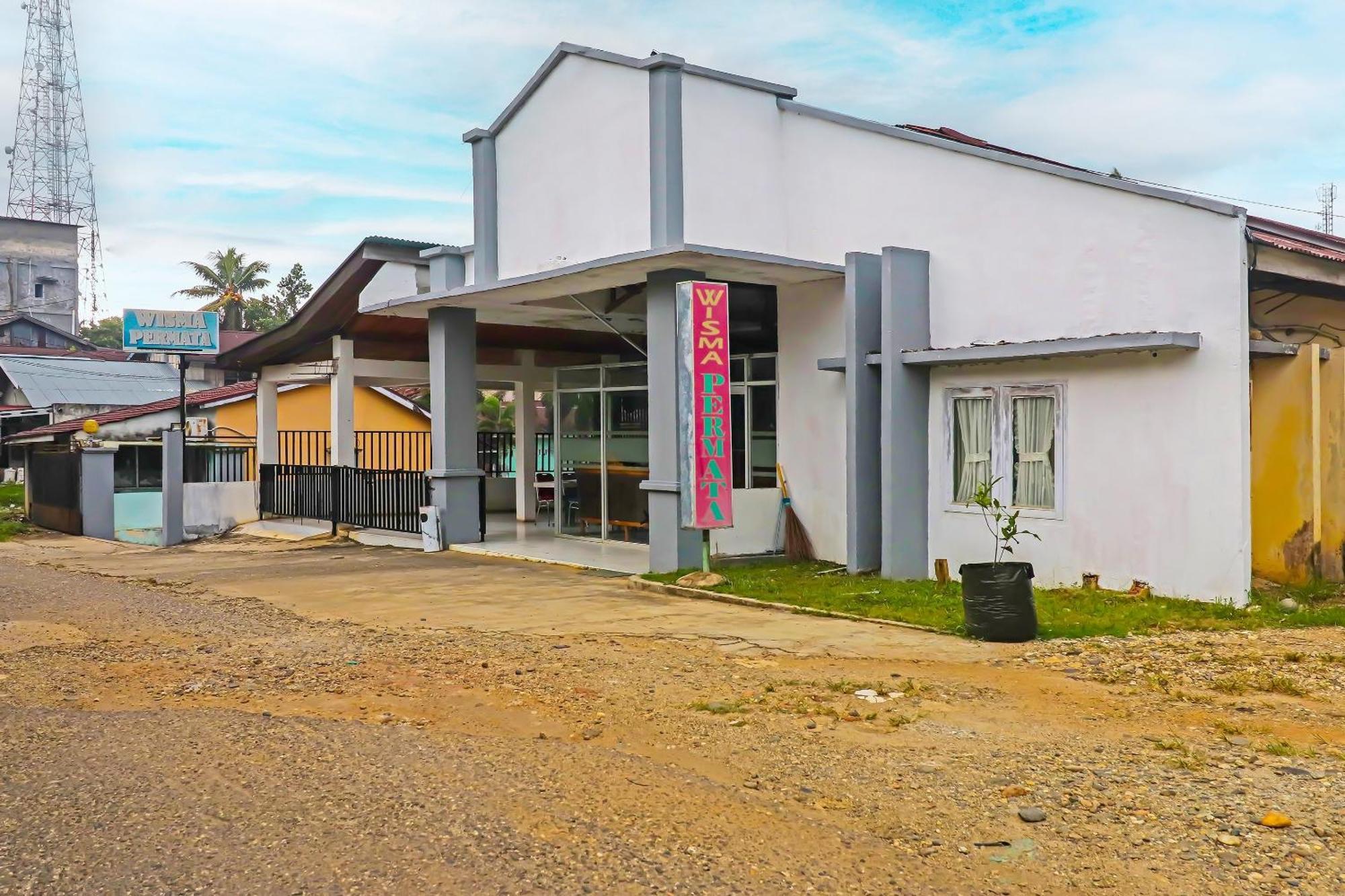 Bangko Oyo 92484 Wisma Permata Syariah מראה חיצוני תמונה